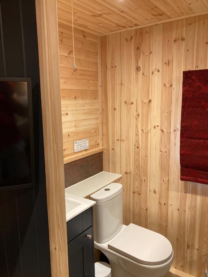 Вилла Bedrule Old Manse Glamping Хоик Экстерьер фото